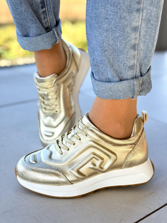 Złote sneakersy damskie ze skóry naturalnej