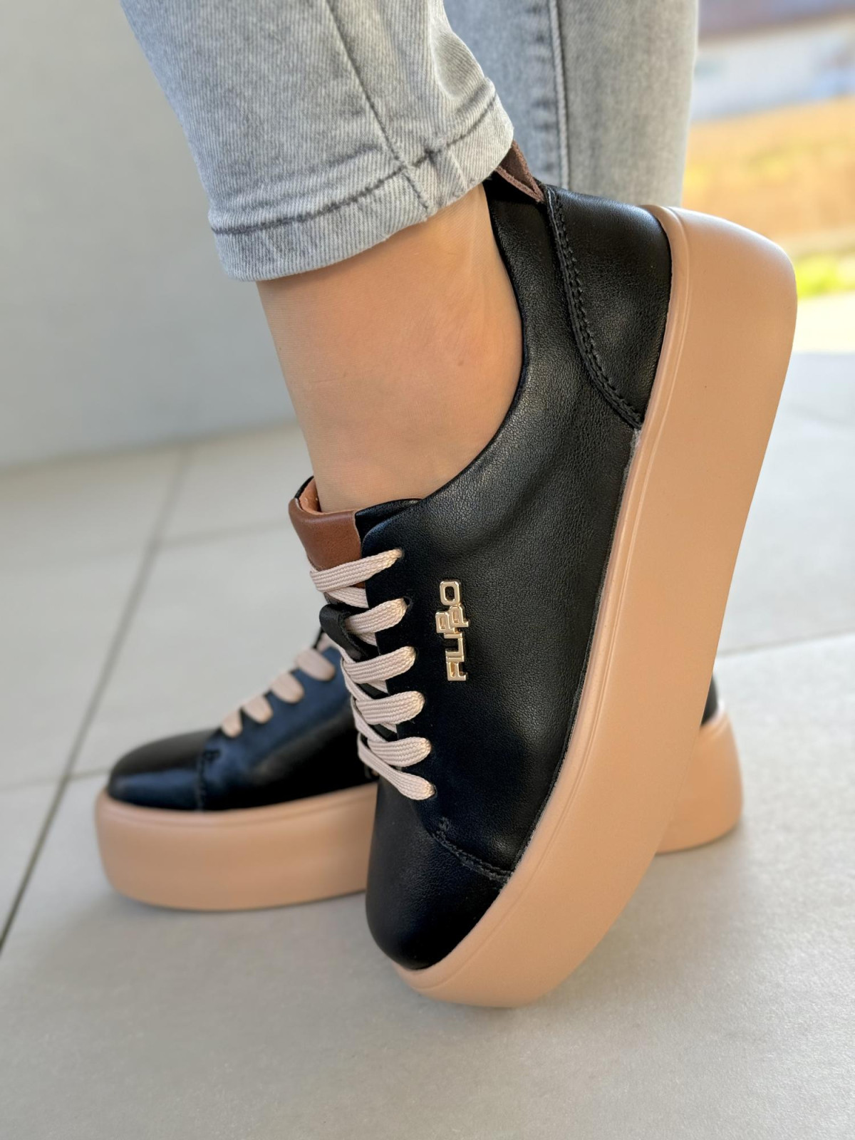 Sneakersy damskie ze skóry naturalnej