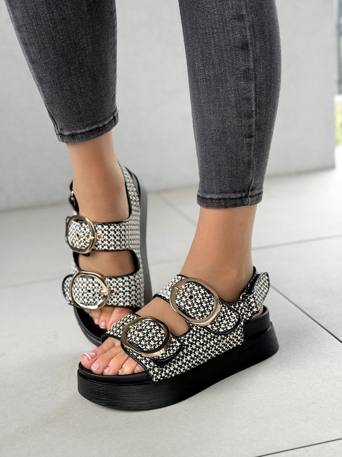 Wygodne klapki damskie