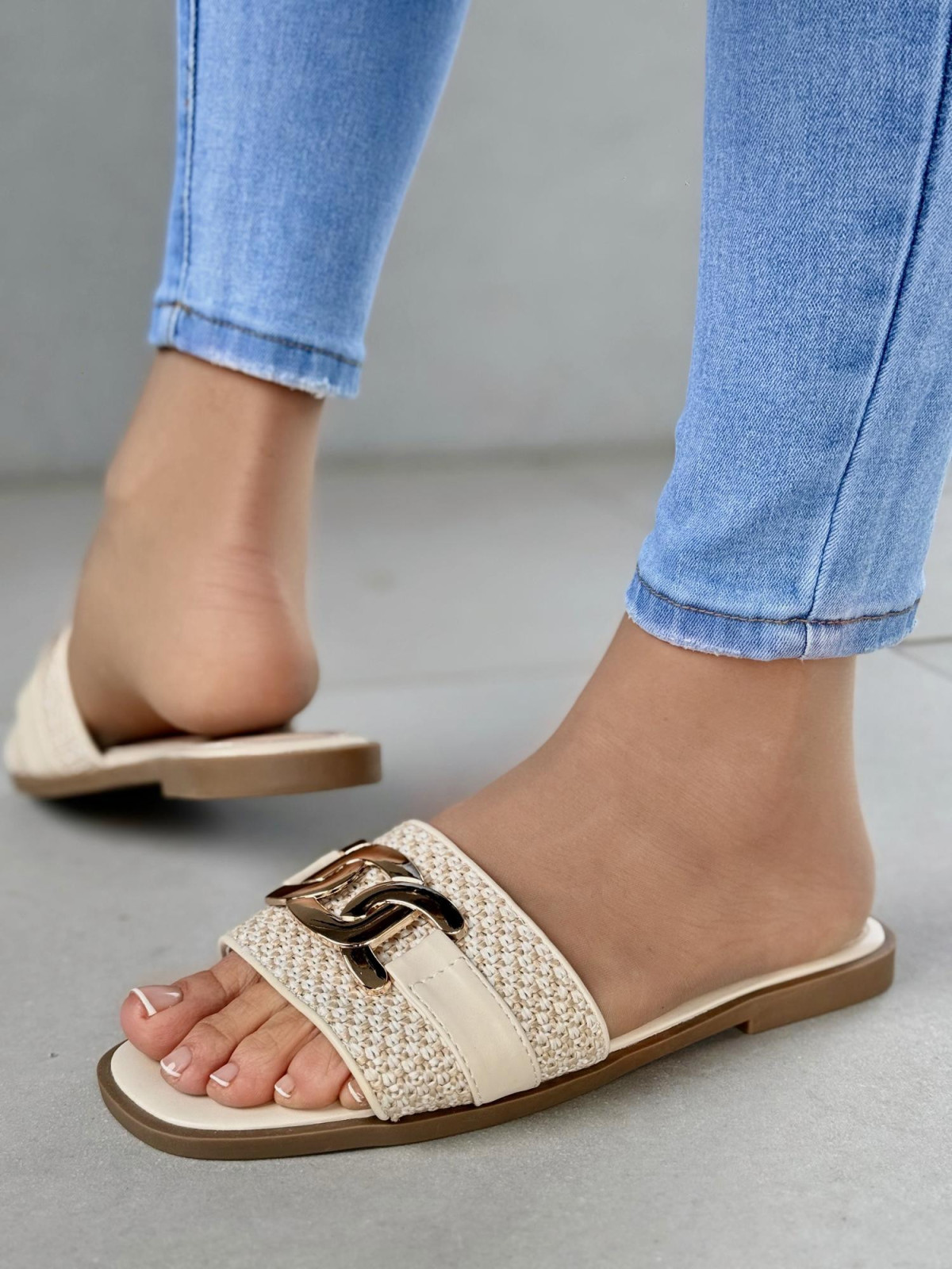 Wyjątkowe klapki damskie