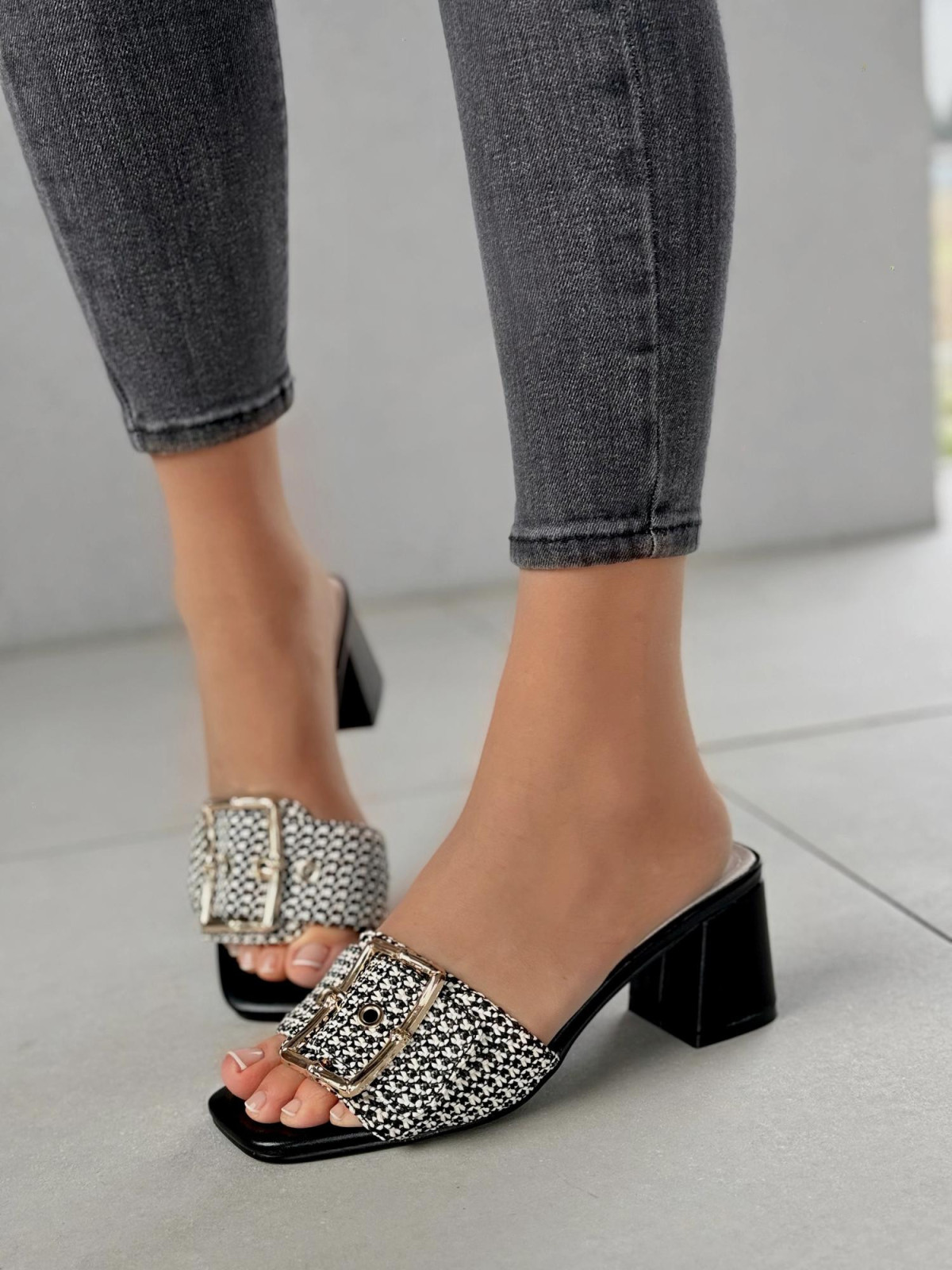 Piękne klapki damskie