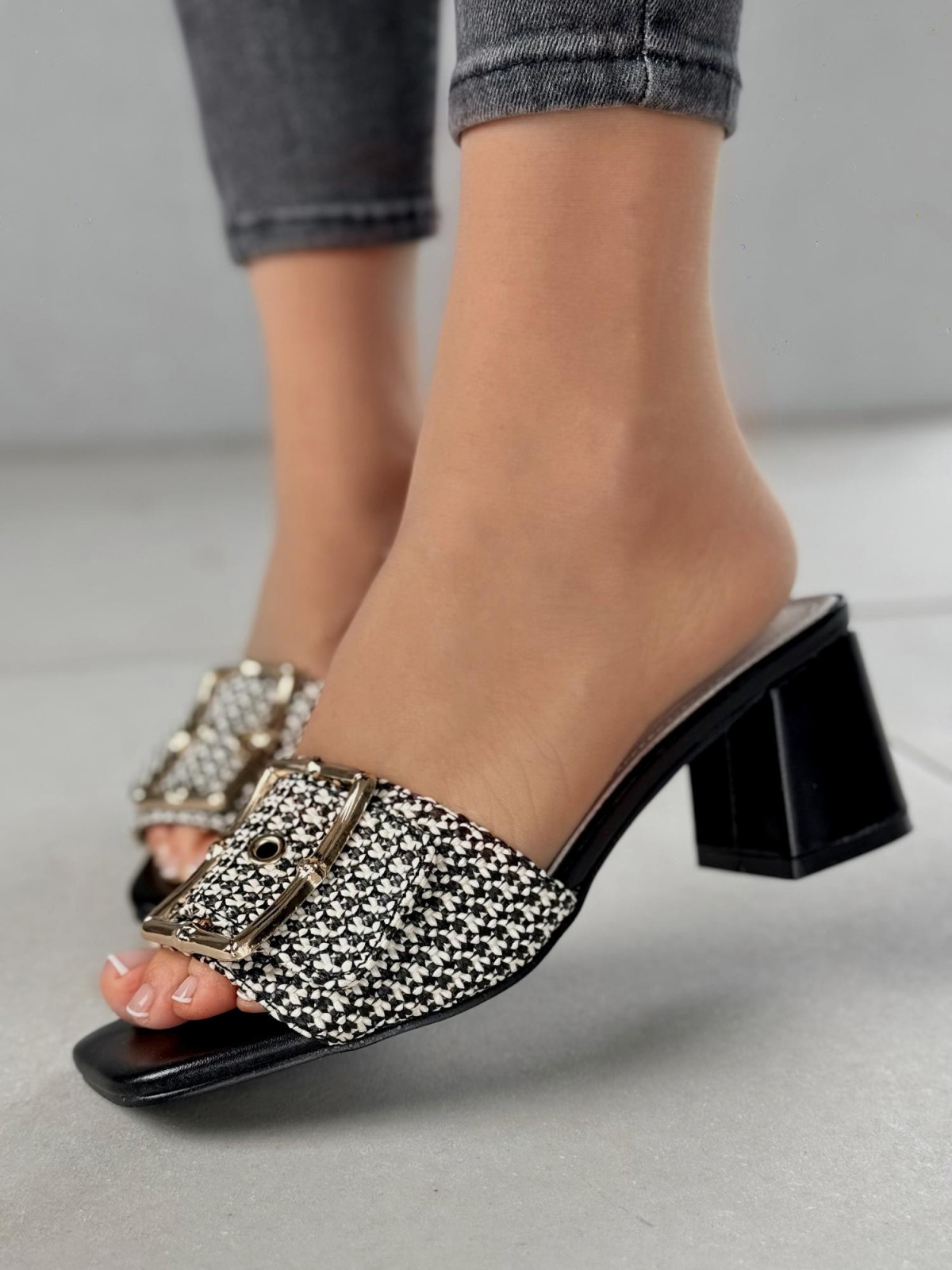 Piękne klapki damskie