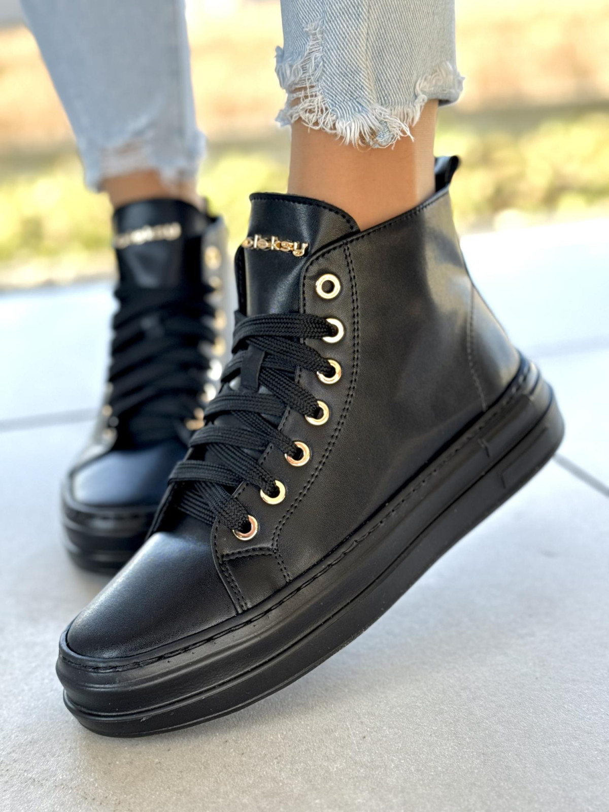 Sneakersy OLEKSY ze skóry Polskiej produkcji