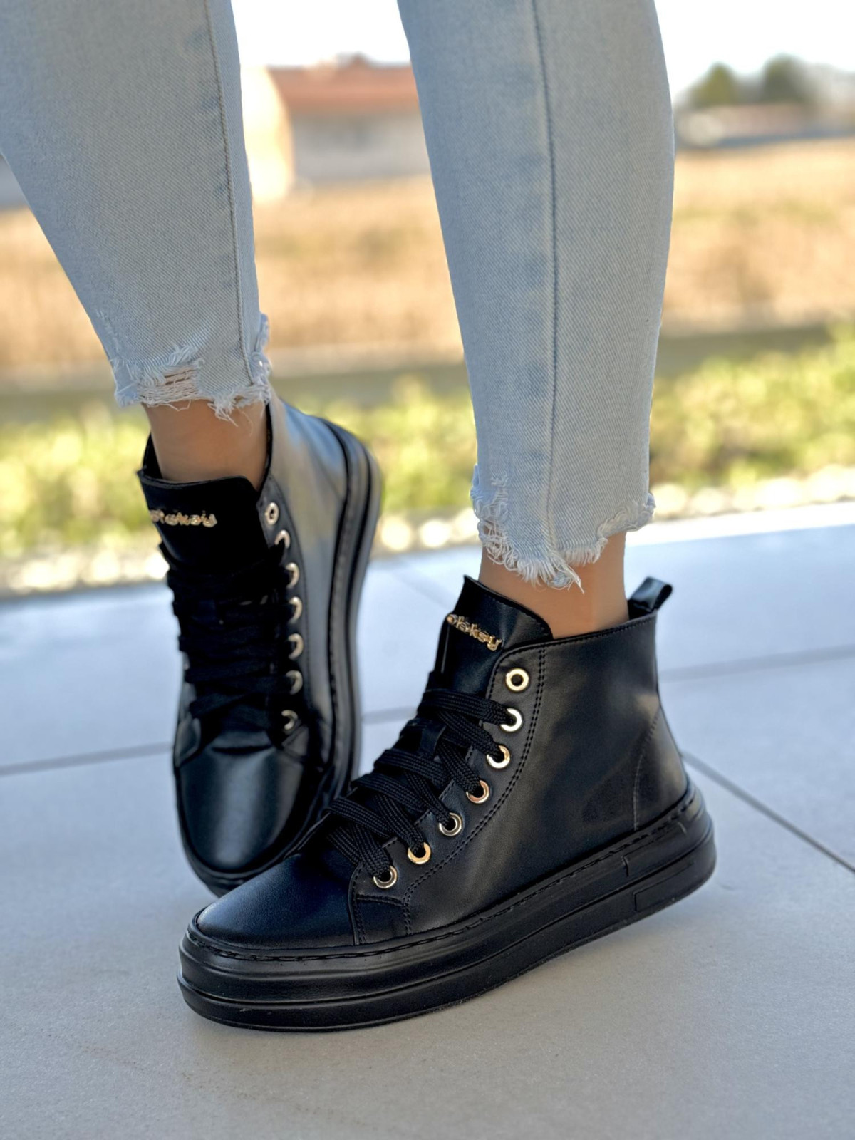 Sneakersy OLEKSY ze skóry Polskiej produkcji