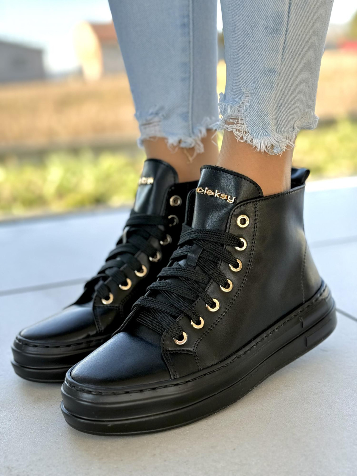 Sneakersy OLEKSY ze skóry Polskiej produkcji