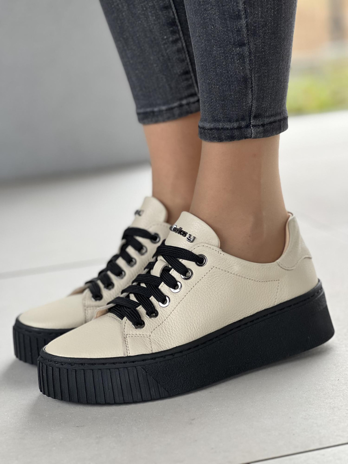 Sneakersy ze skóry OLEKSY Polskiej produkcji