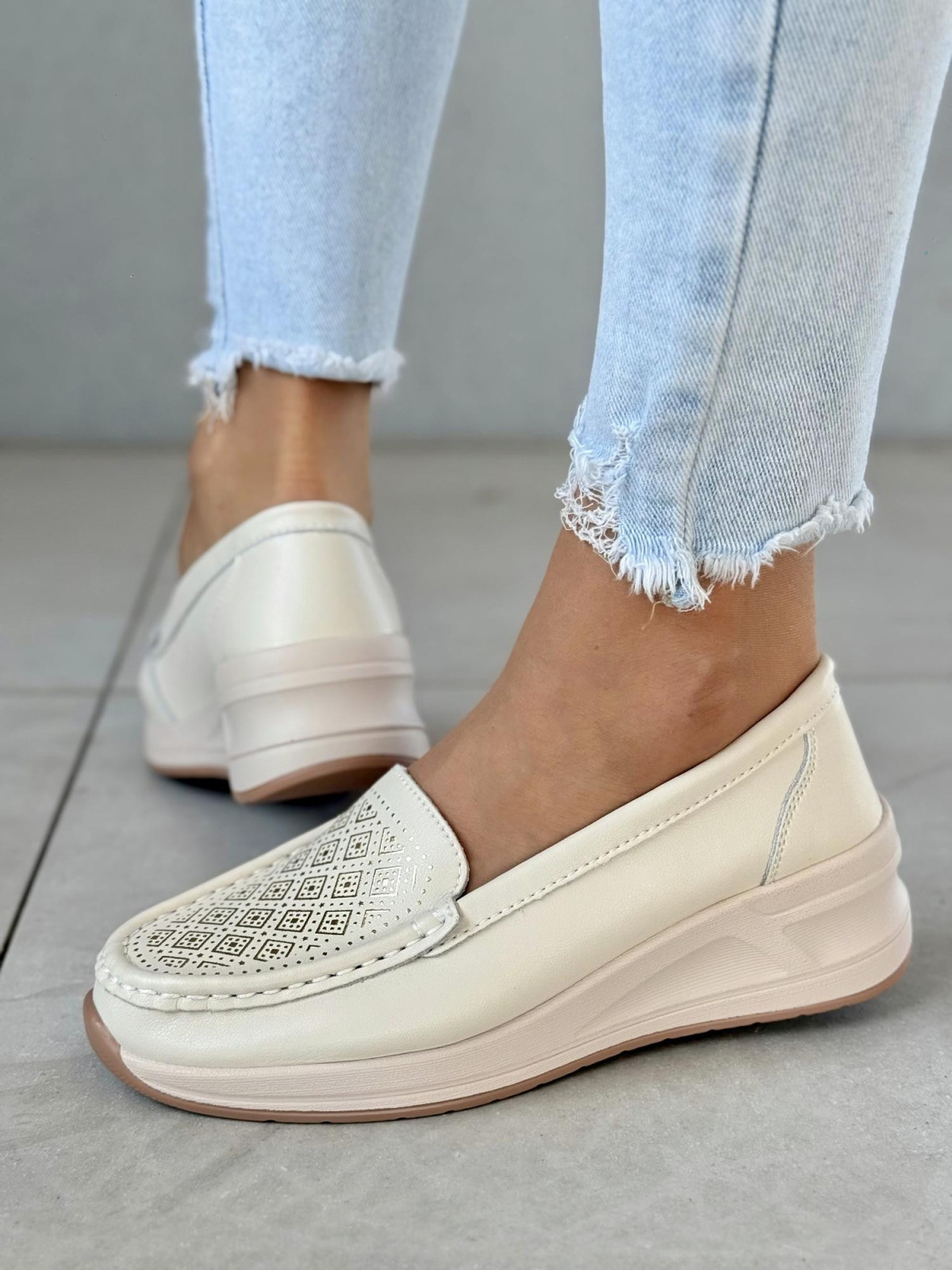 Mokasyny ze skóry naturalnej