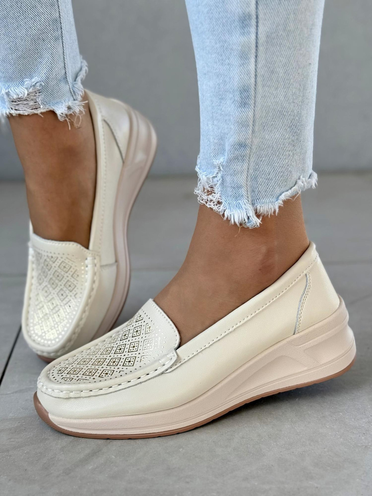 Mokasyny ze skóry naturalnej