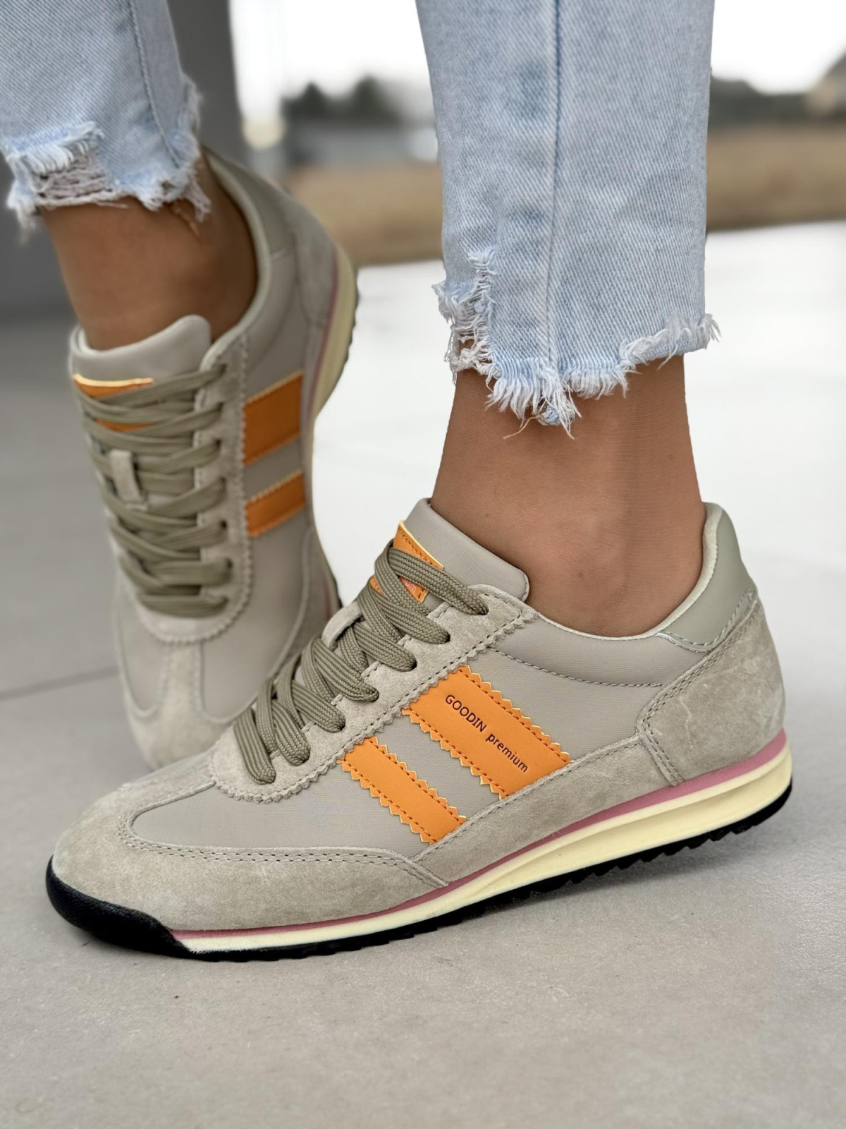 Nowoczesne sneakersy ze skóry naturalnej