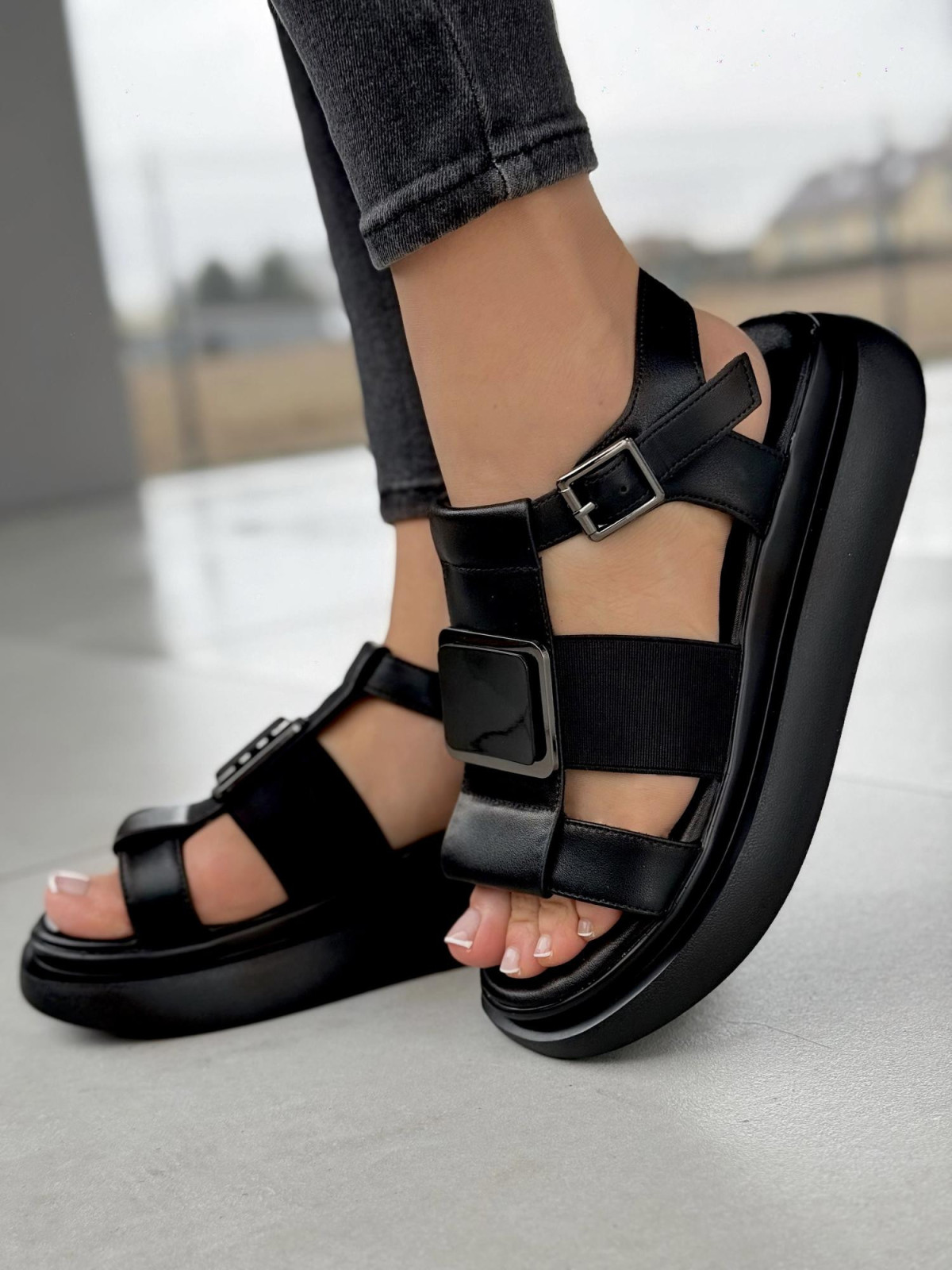 Sandałki damskie ze skóry naturalnej