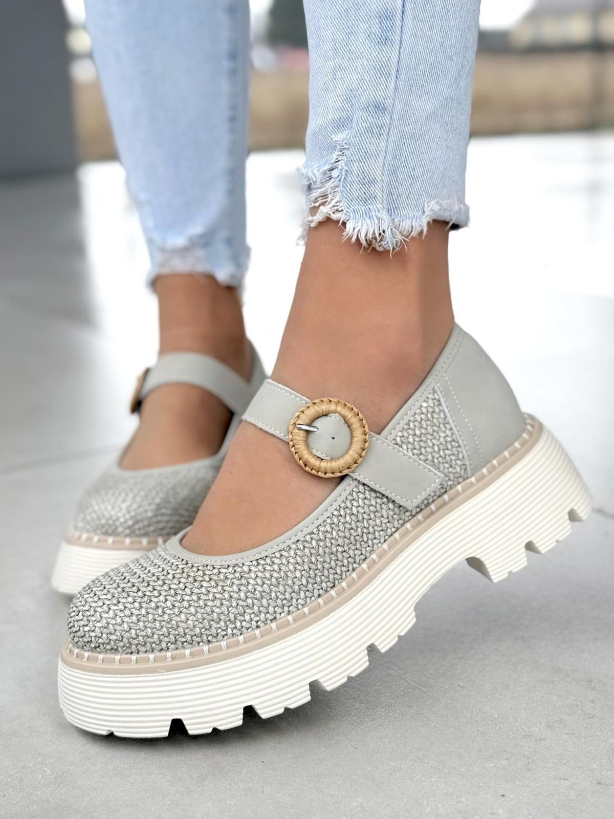 Półbuty damskie ze skóry naturalnej