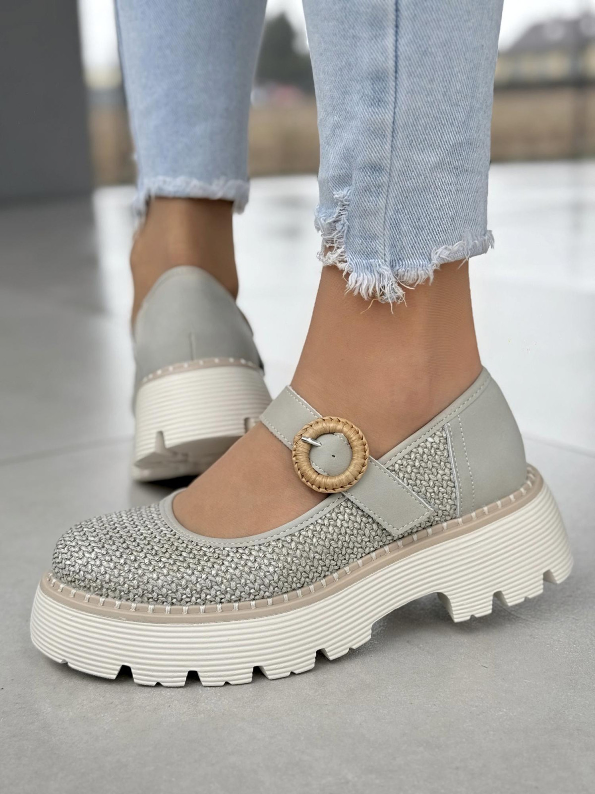 Półbuty damskie ze skóry naturalnej