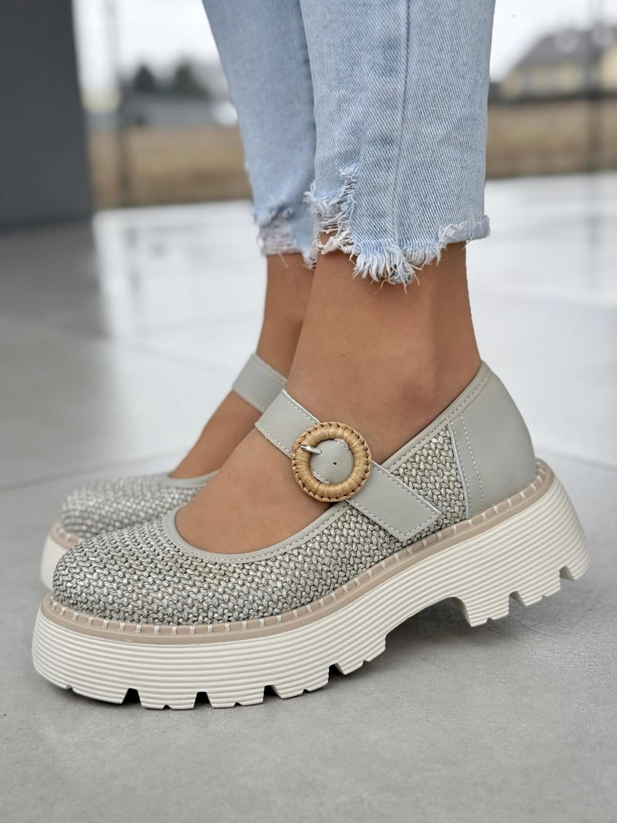 Półbuty damskie ze skóry naturalnej