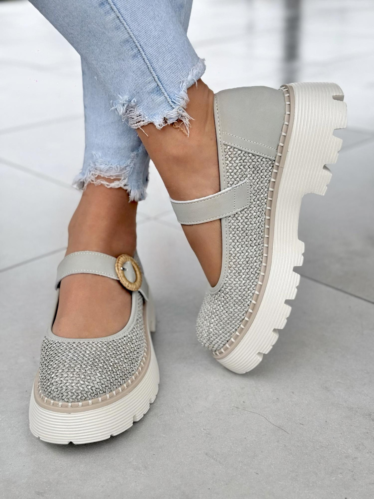 Półbuty damskie ze skóry naturalnej