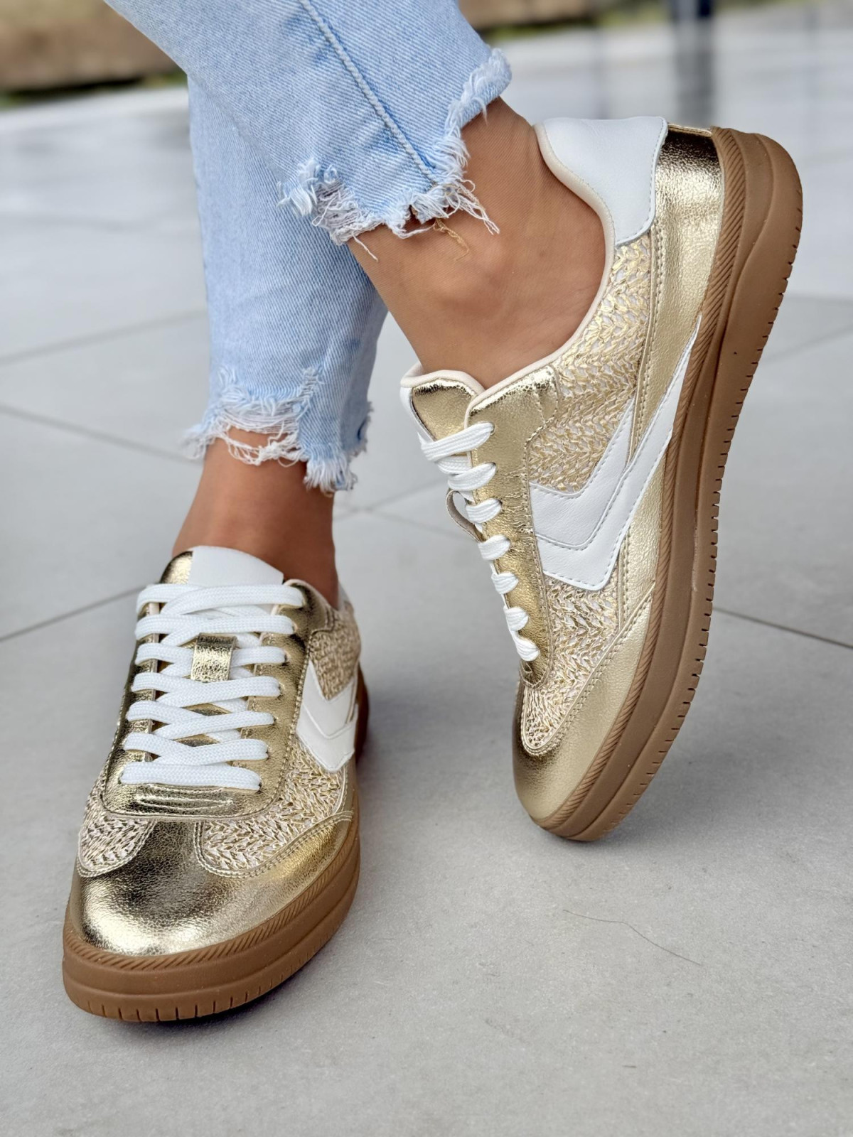 Nowoczesne sneakersy ze skóry naturalnej