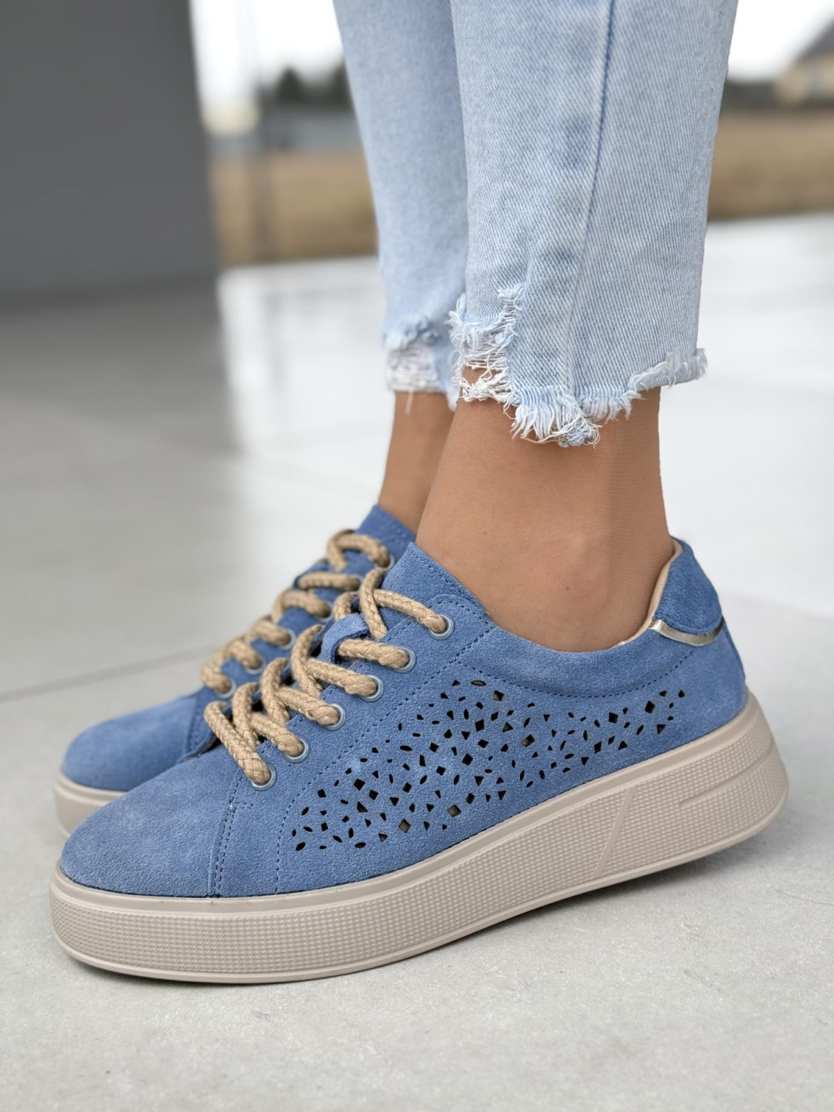 Nowoczesne sneakersy ze skóry naturalnej