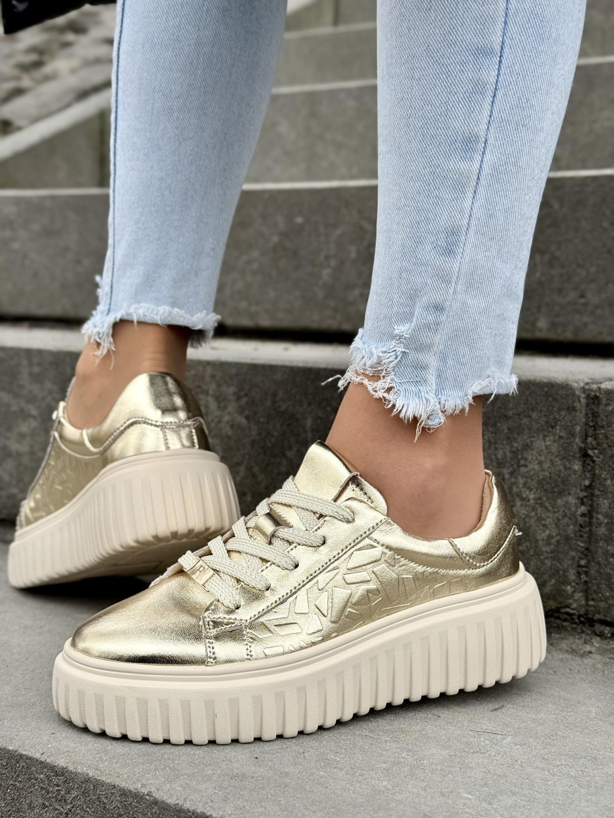 Piękne sneakersy damskie ze skóry naturalnej