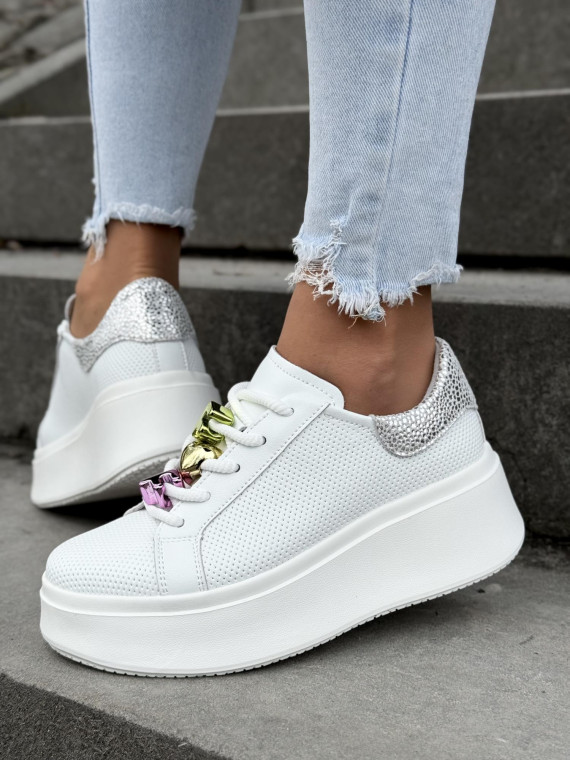 Wyjątkowe sneakersy ze skóry naturalnej