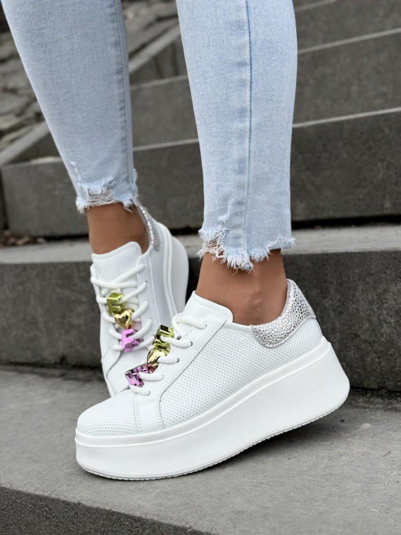 Wyjątkowe sneakersy ze skóry naturalnej