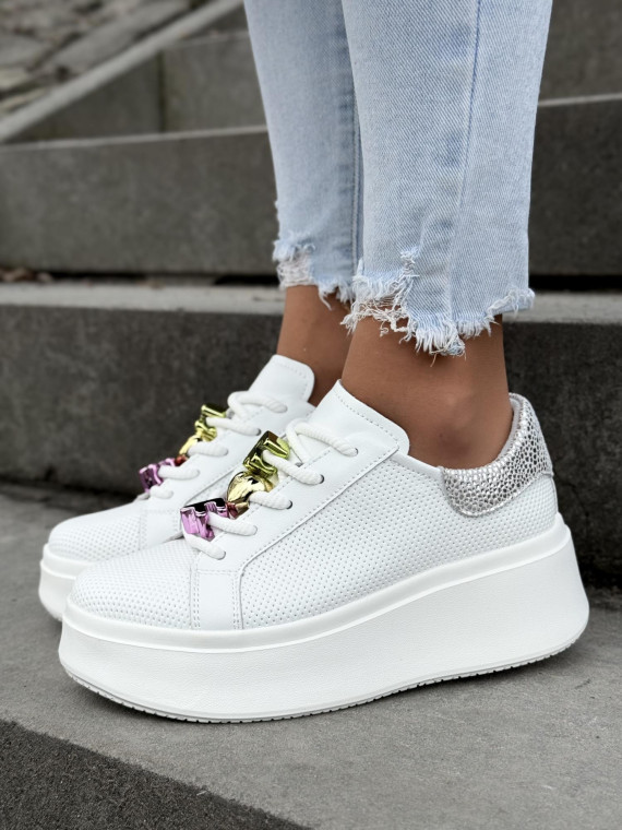 Wyjątkowe sneakersy ze skóry naturalnej