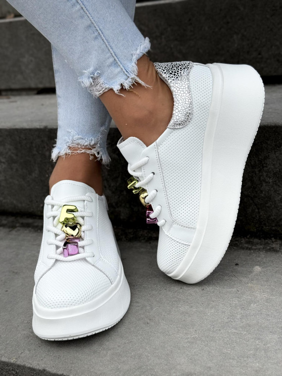 Wyjątkowe sneakersy ze skóry naturalnej