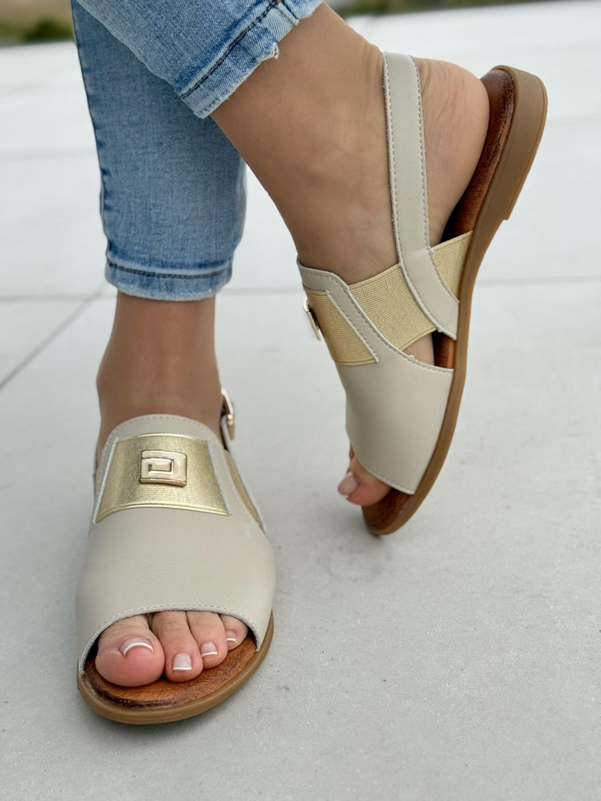 Sandałki damskie ze skóry naturalnej