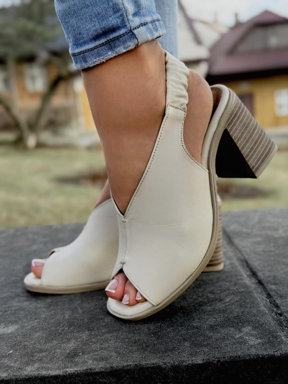 Sandałki damskie ze skóry naturalnej