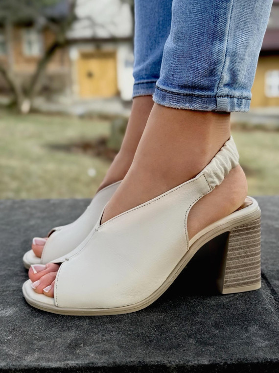 Sandałki damskie ze skóry naturalnej