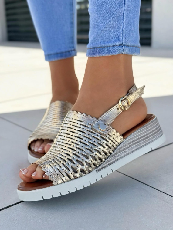 Sandałki damskie ze skóry naturalnej