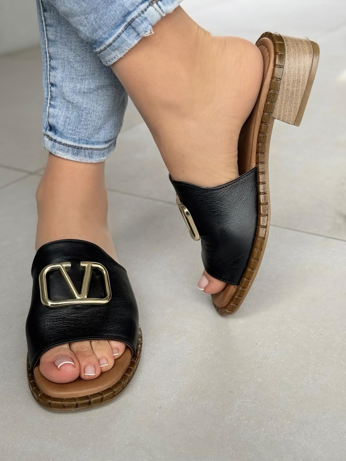 Klapki damskie ze skóry naturalnej