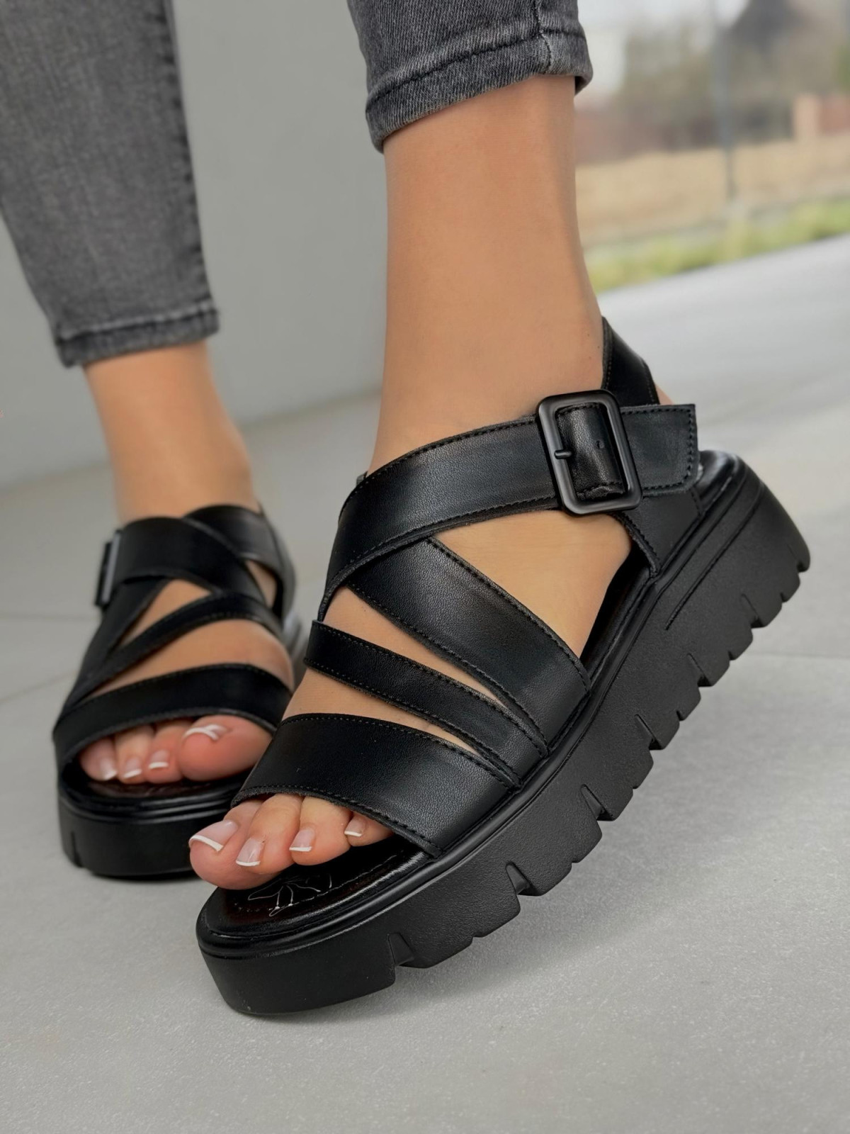 Sandałki damskie ze skóry naturalnej