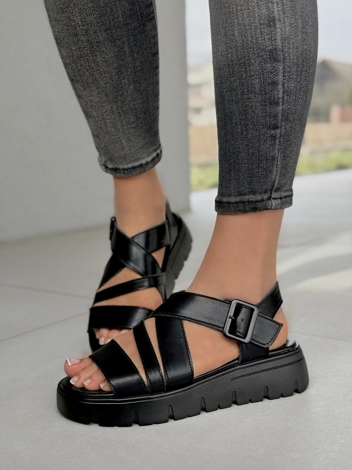 Sandałki damskie ze skóry naturalnej