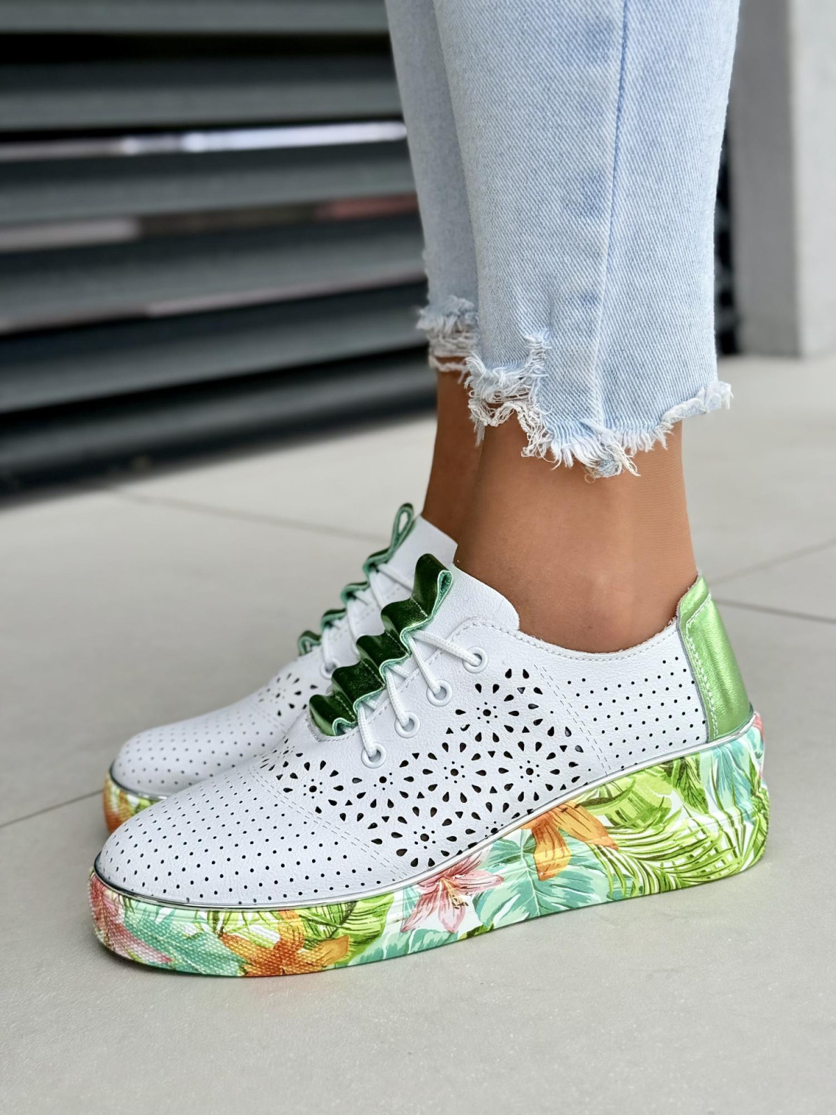 Wyjątkowe sneakersy damskie ze skóry naturalnej