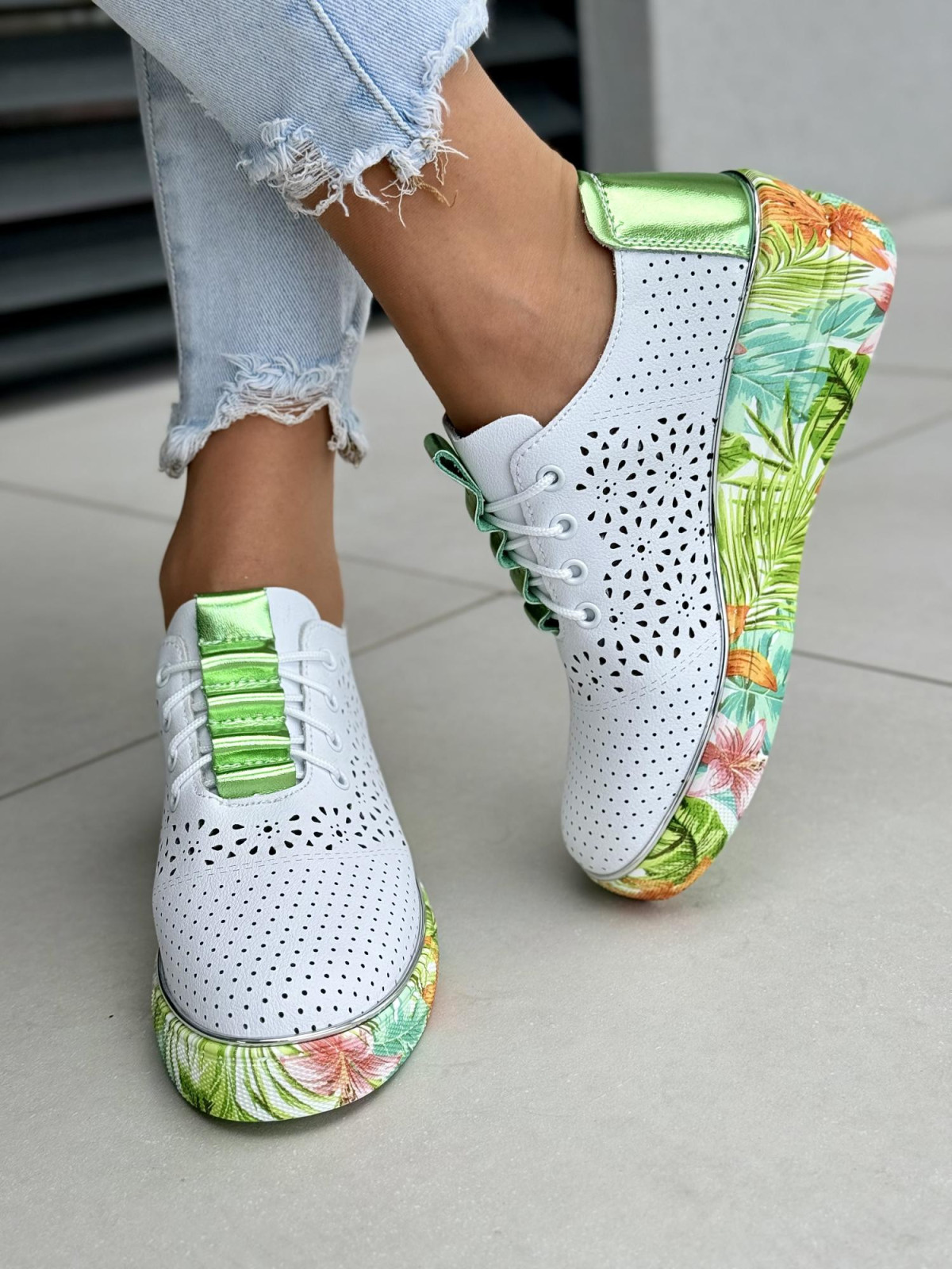 Wyjątkowe sneakersy damskie ze skóry naturalnej