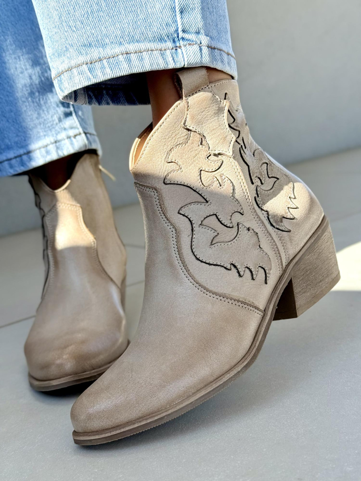 Piękne kowbojki ze skóry naturalnej OLEKSY Polskiej produkcji