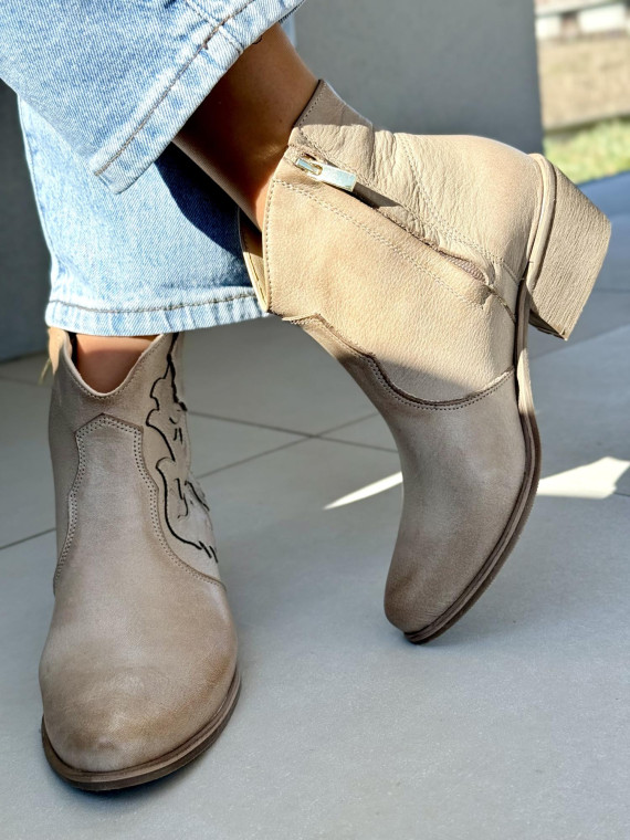 Piękne kowbojki ze skóry naturalnej OLEKSY Polskiej produkcji