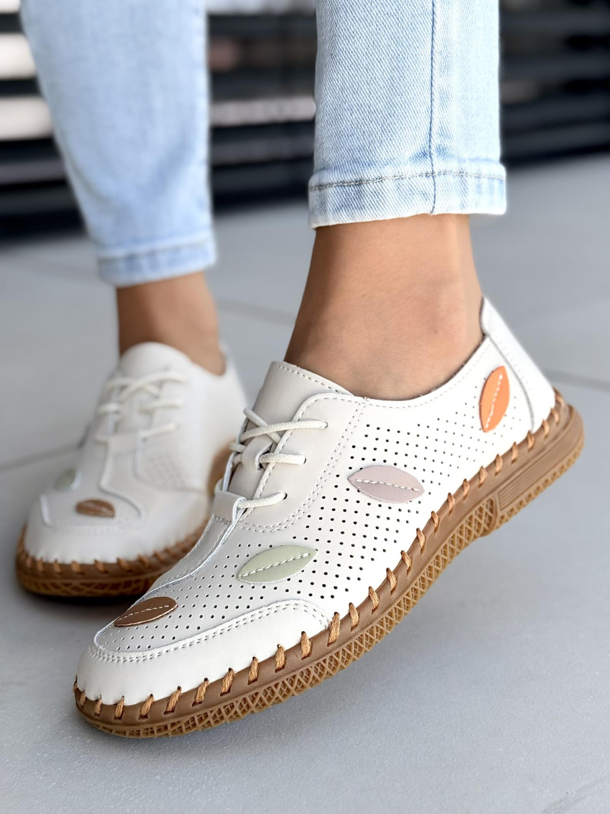 Półbuty damskie ze skóry naturalnej