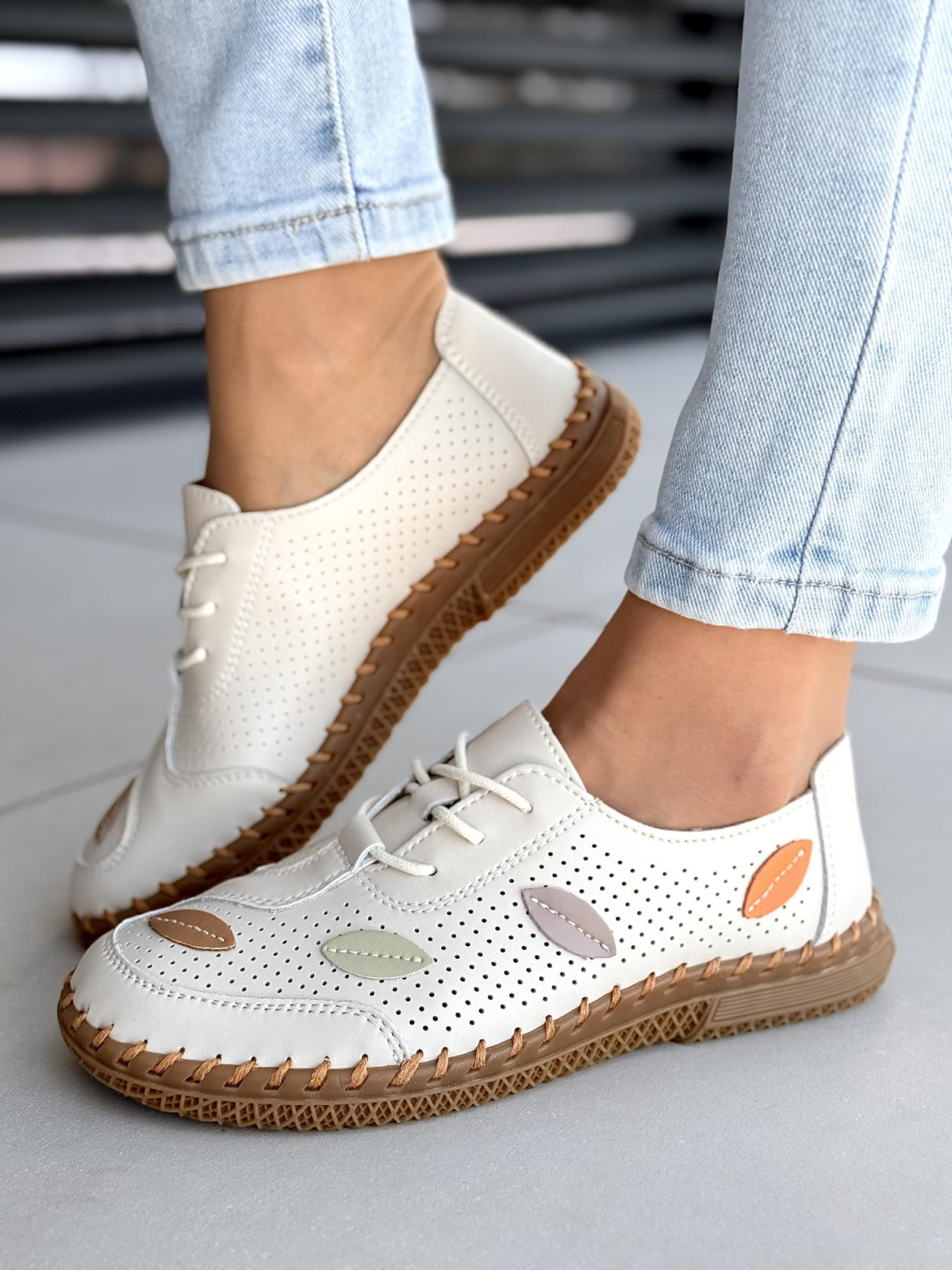 Półbuty damskie ze skóry naturalnej