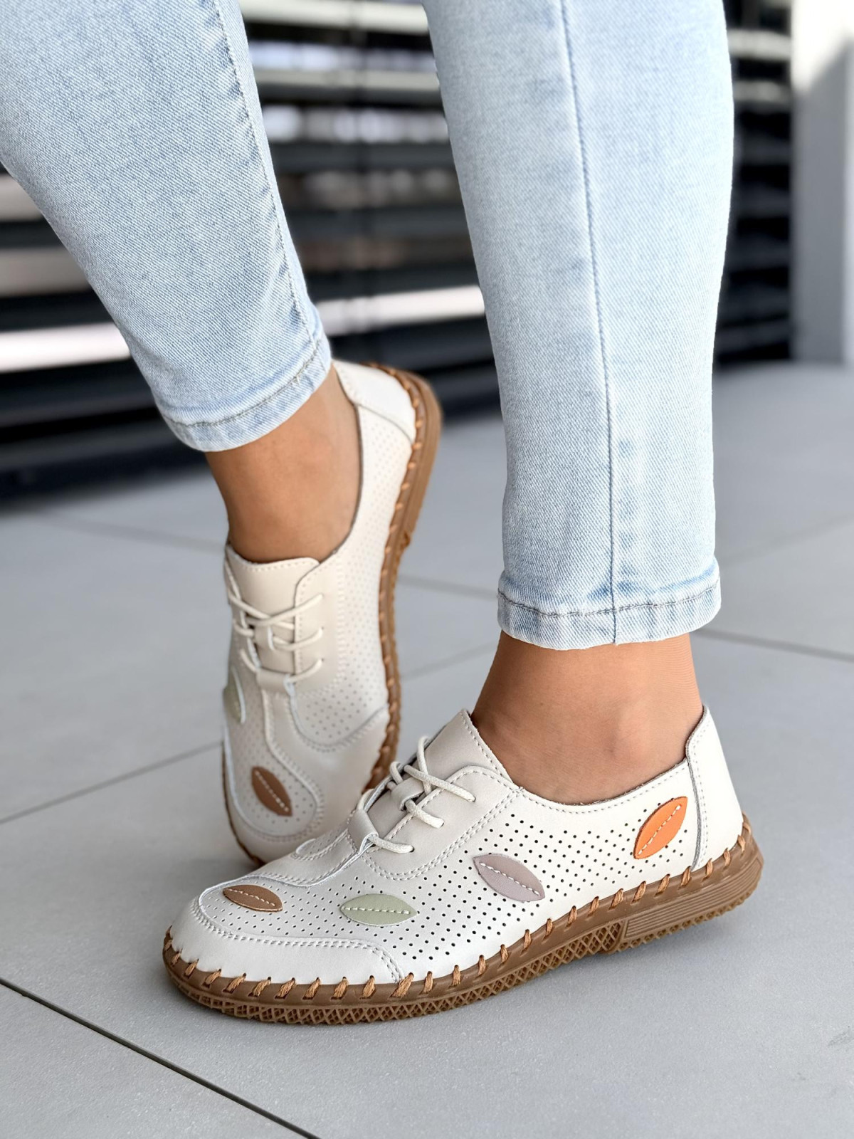 Półbuty damskie ze skóry naturalnej