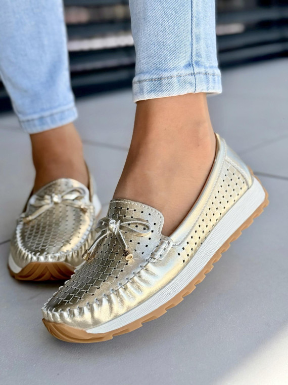 Piękne złote mokasyny damskie ze skóry naturalnej