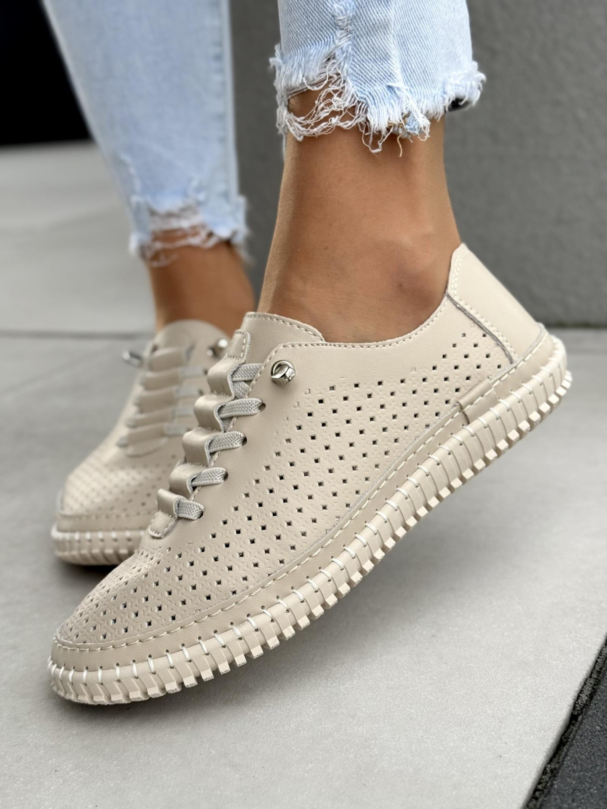 Półbuty damskie ze skóry naturalnej