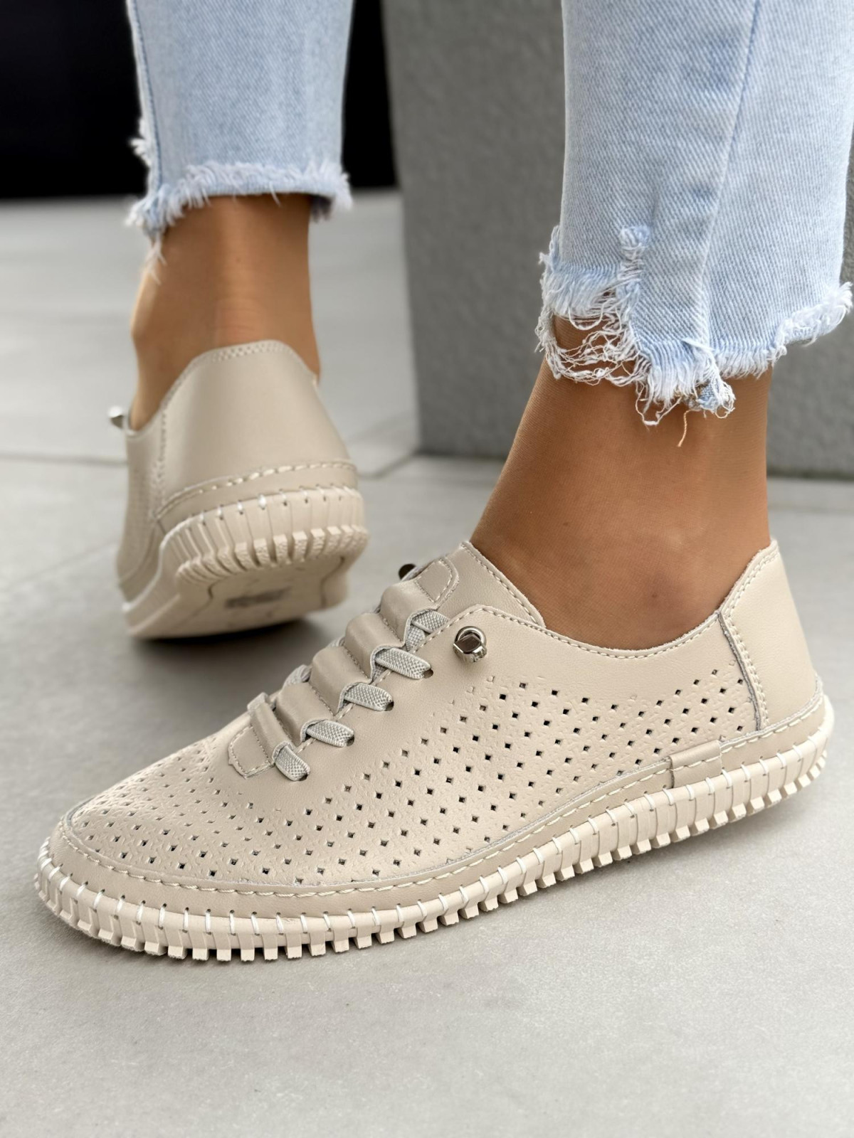 Półbuty damskie ze skóry naturalnej