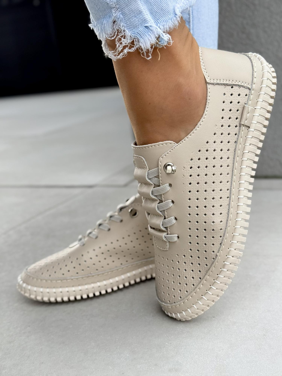 Półbuty damskie ze skóry naturalnej