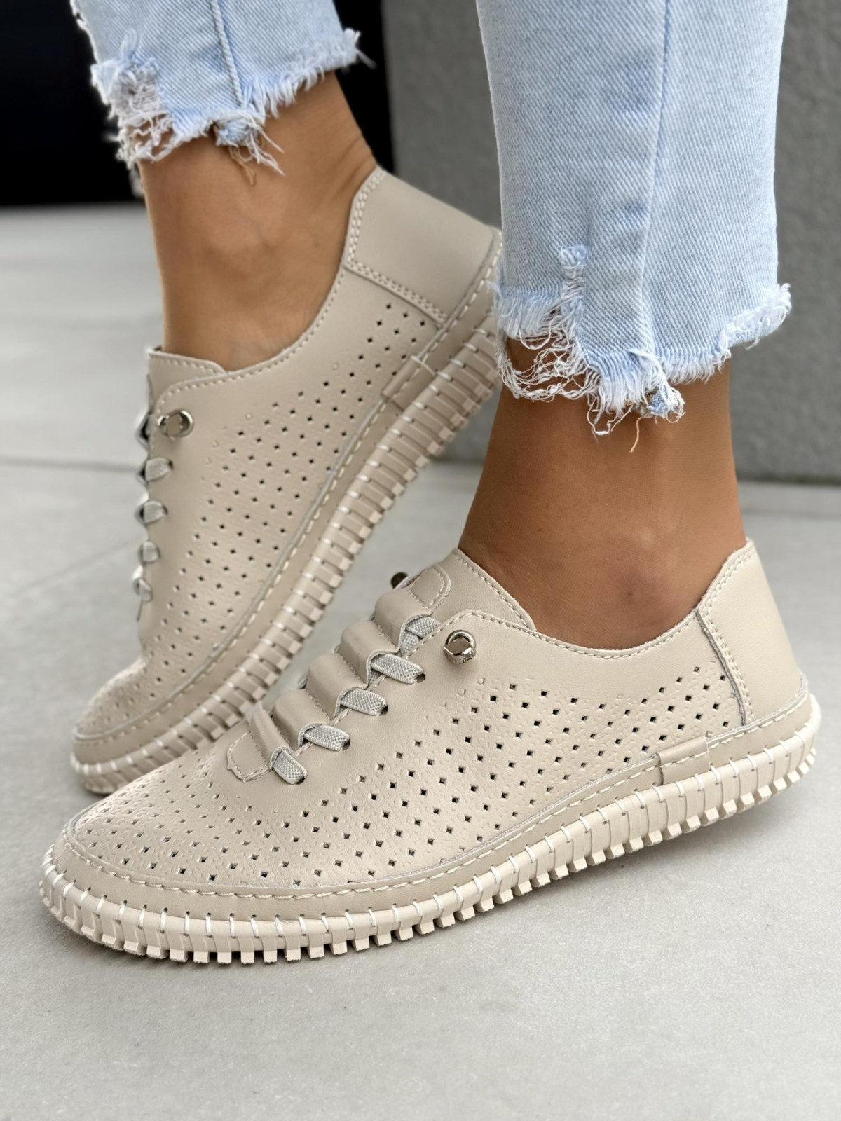 Półbuty damskie ze skóry naturalnej