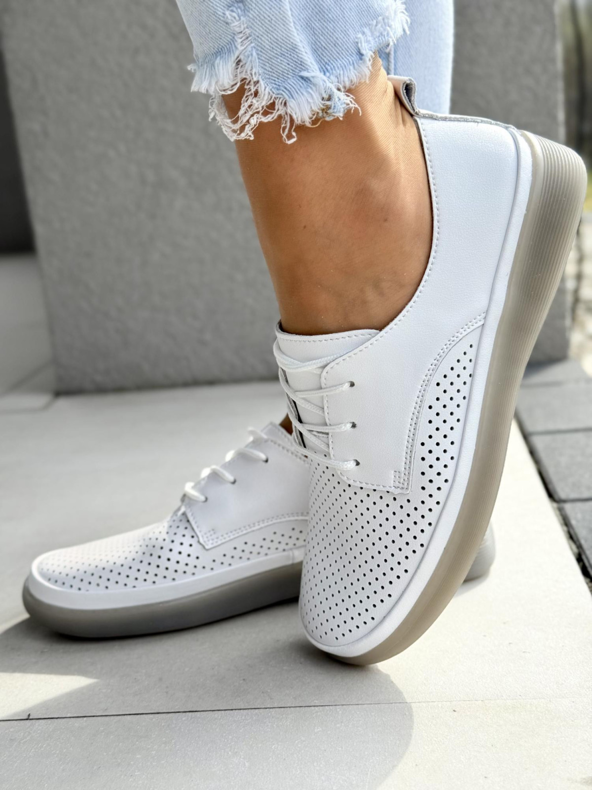 Wygodne przewiewne półbuty damskie ze skóry naturalnej