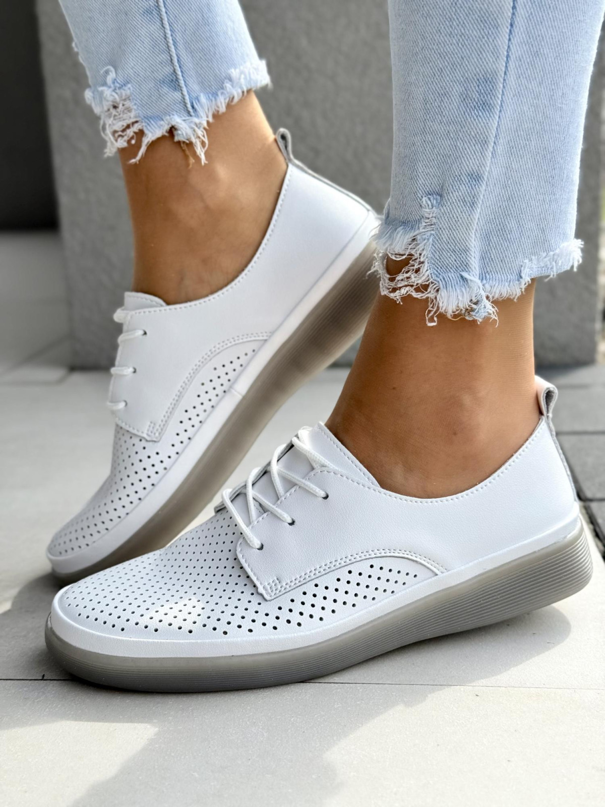 Wygodne przewiewne półbuty damskie ze skóry naturalnej