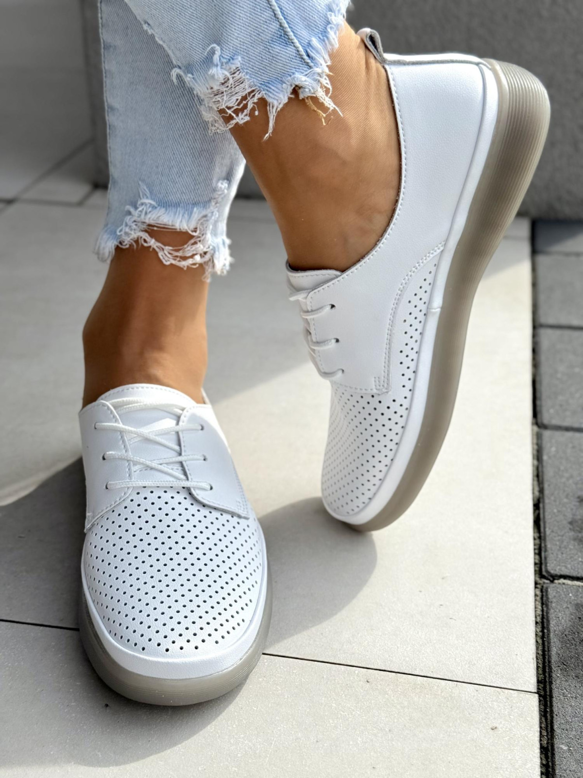 Wygodne przewiewne półbuty damskie ze skóry naturalnej