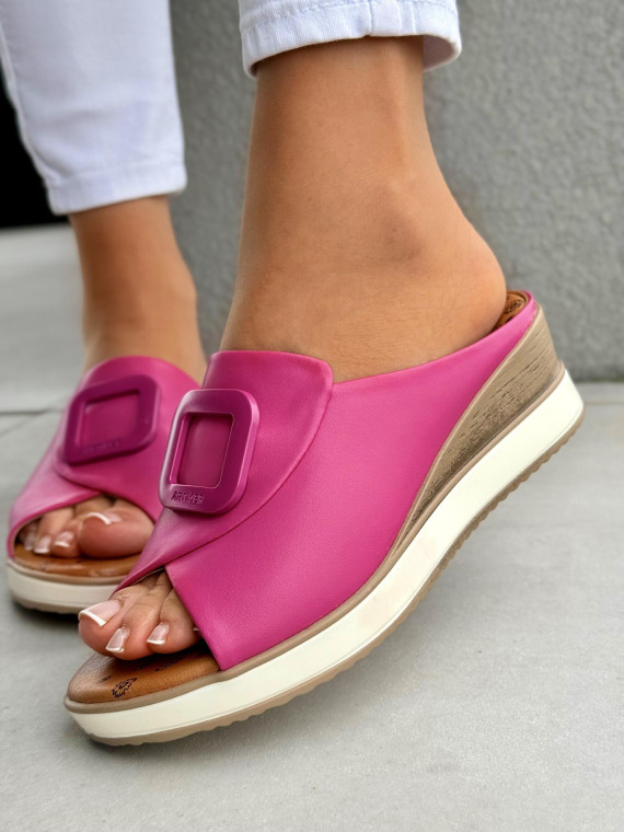 Klapki damskie ze skóry naturalnej