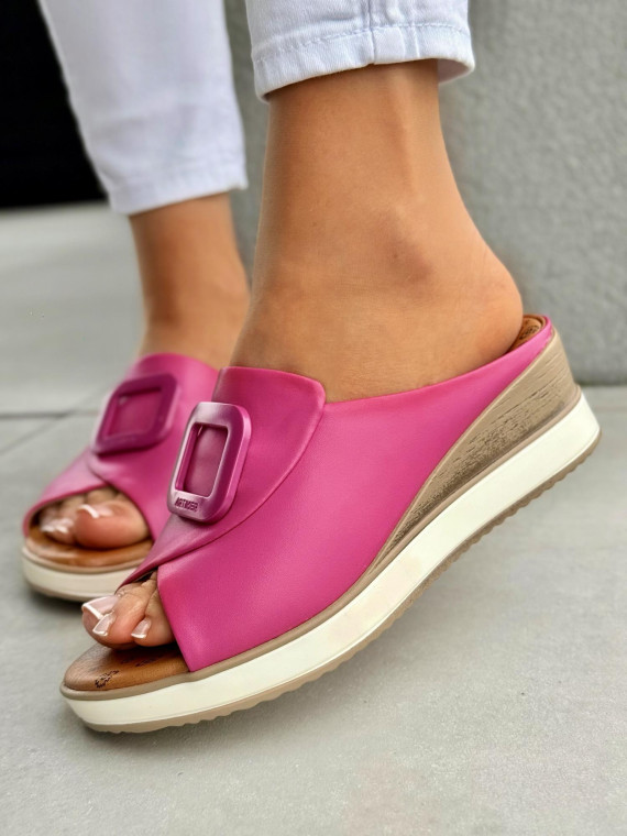 Klapki damskie ze skóry naturalnej