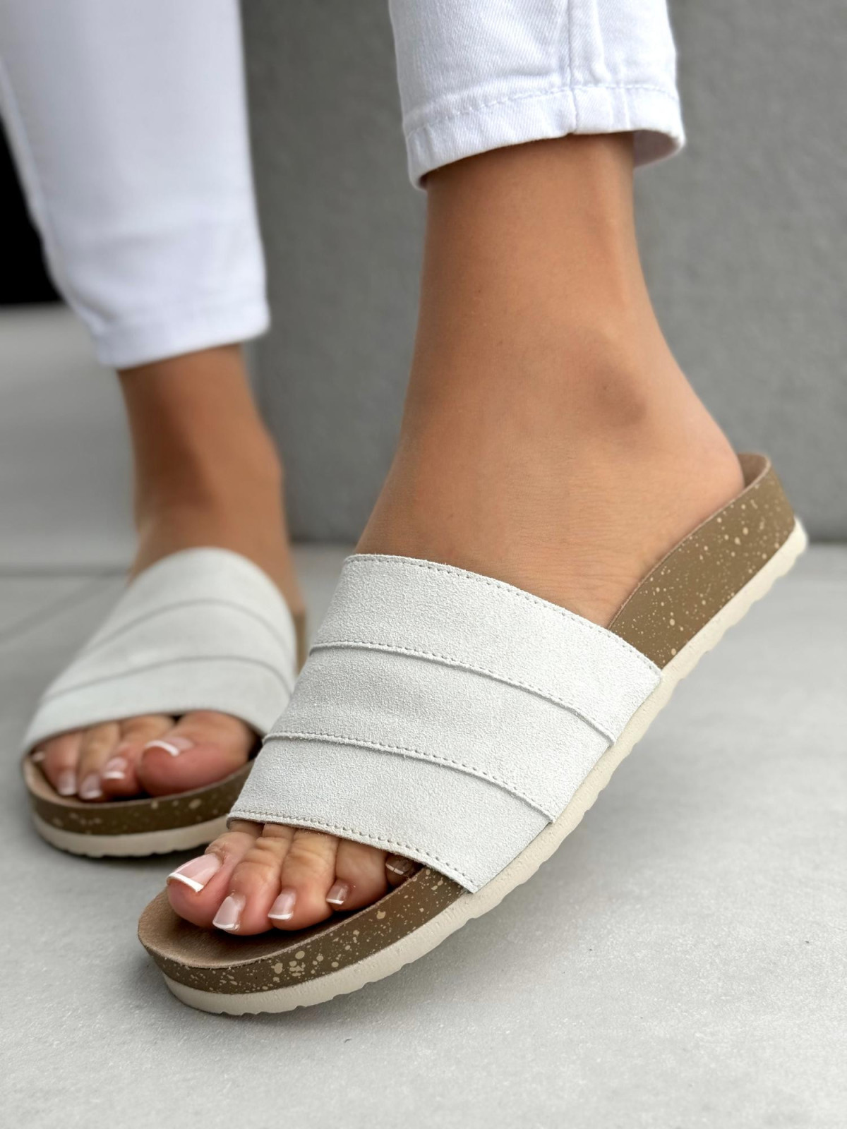 Mega wygodne klapki damskie ze skóry naturalnej